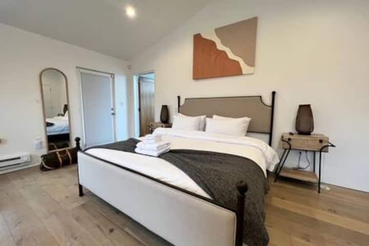 Cc6133b5 b02d 4f48 8a82 85259bc045e6