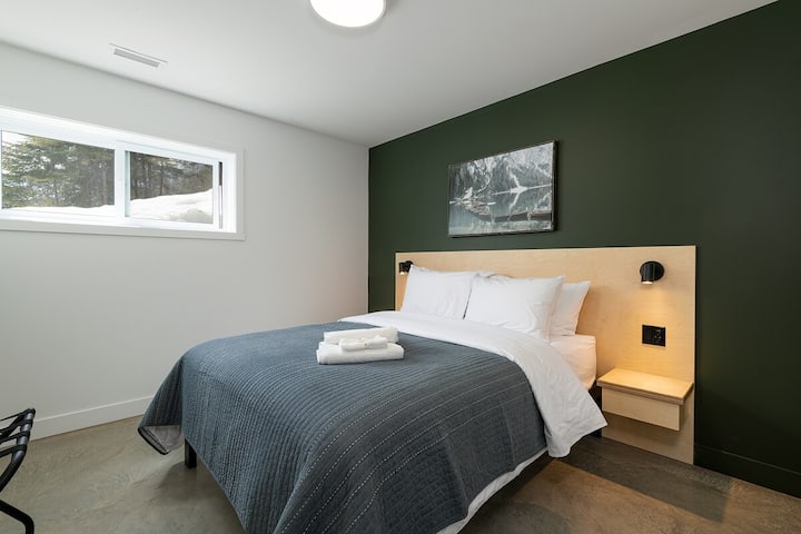  Ugodno utočište u kojem snježne noći djeluju mirno i bezbrižno.