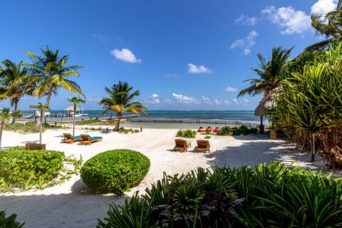 Two Luxury Villas, 9 Bedrooms, Sleeps 16, 2 Pools.
