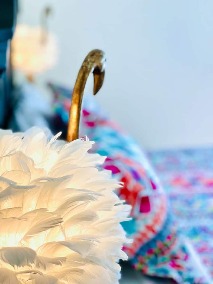 Მასტერ-საძინებელი/ King bed / TV