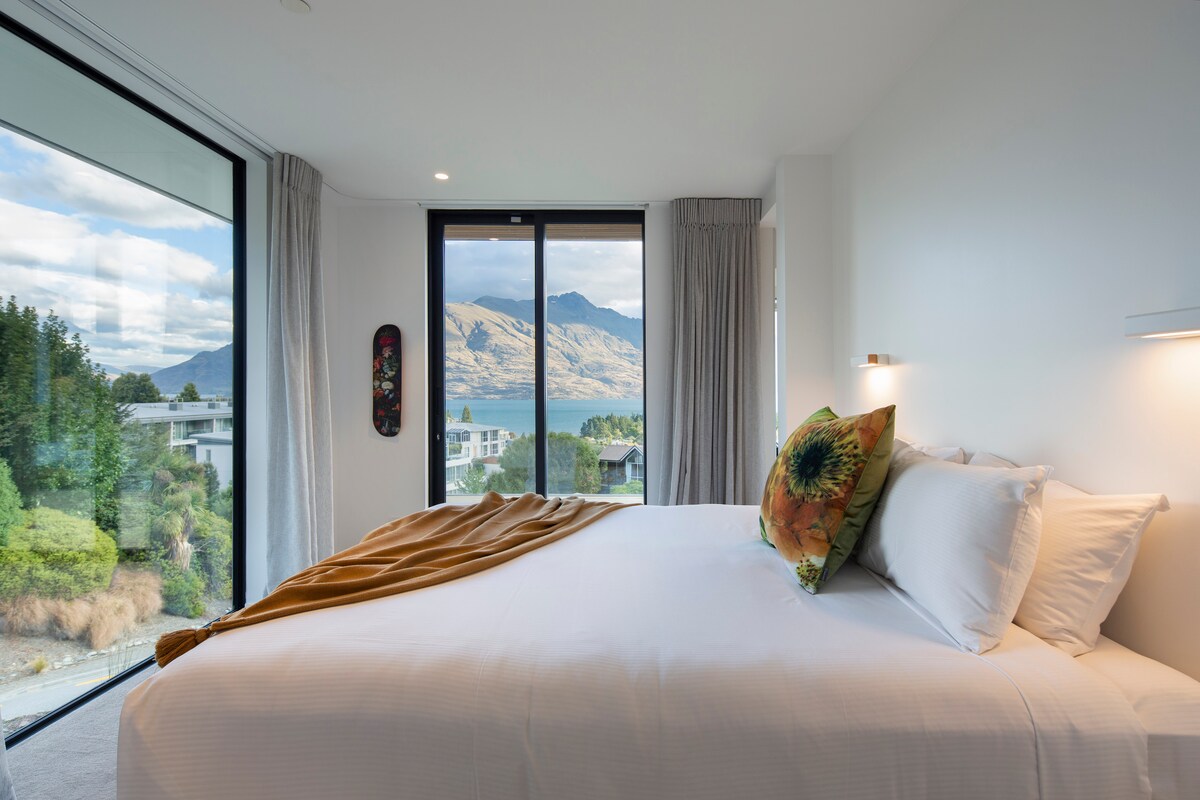 The Hill Residence by Sothebys Luxury Rental Homes