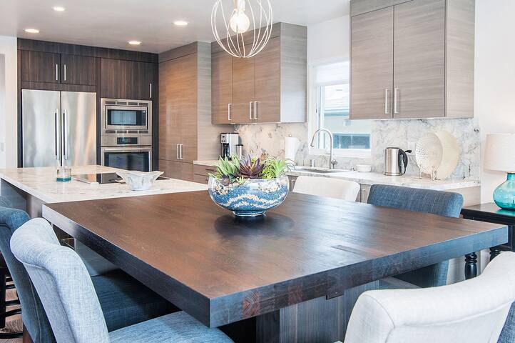 Remodeled La Jolla 3Bd Home Walk to Beach! gallery image 3