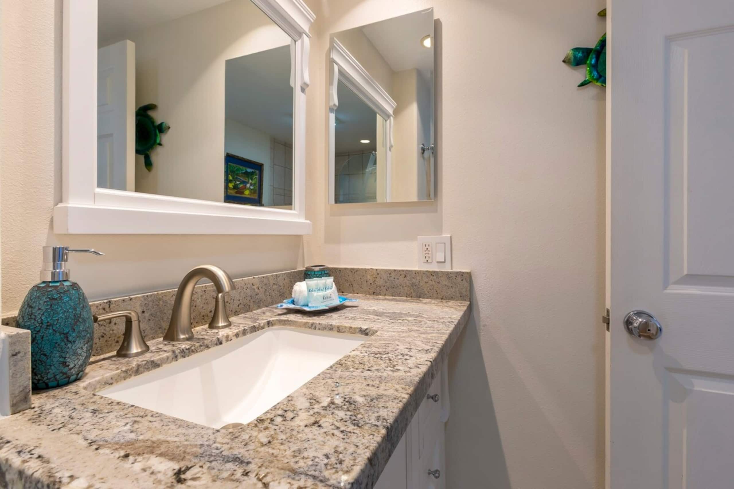Condo in Lahaina · ★4.93 · 1 bedroom · 2 beds · 1 bath - Image 23