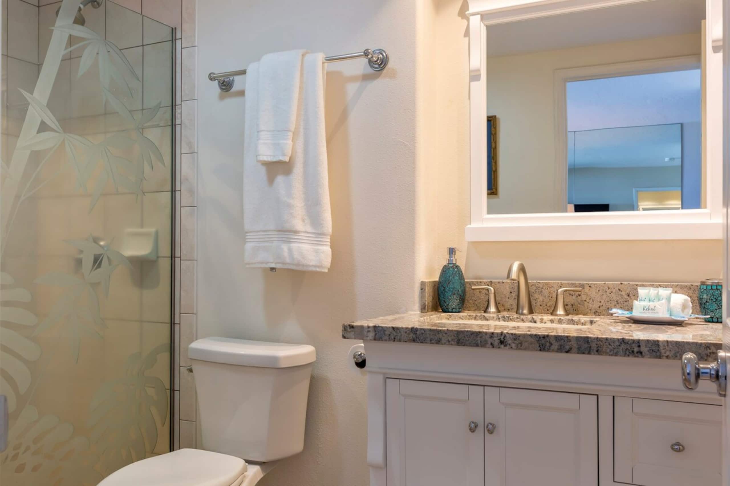 Condo in Lahaina · ★4.93 · 1 bedroom · 2 beds · 1 bath - Image 22
