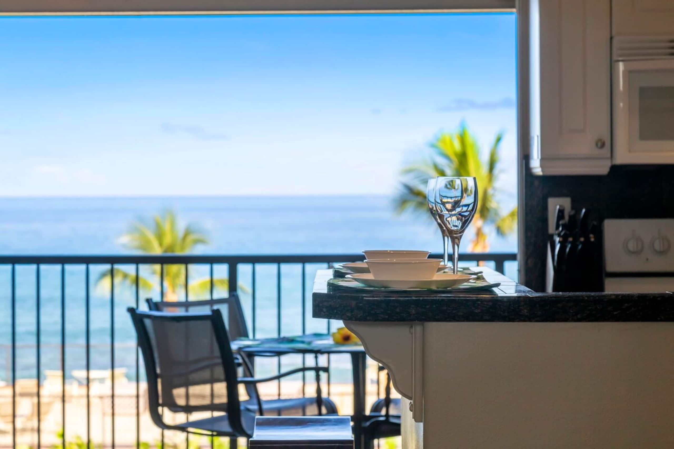Condo in Lahaina · ★4.93 · 1 bedroom · 2 beds · 1 bath - Image 7