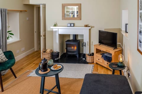 Kirk Wynd Cottage - Classic Charm