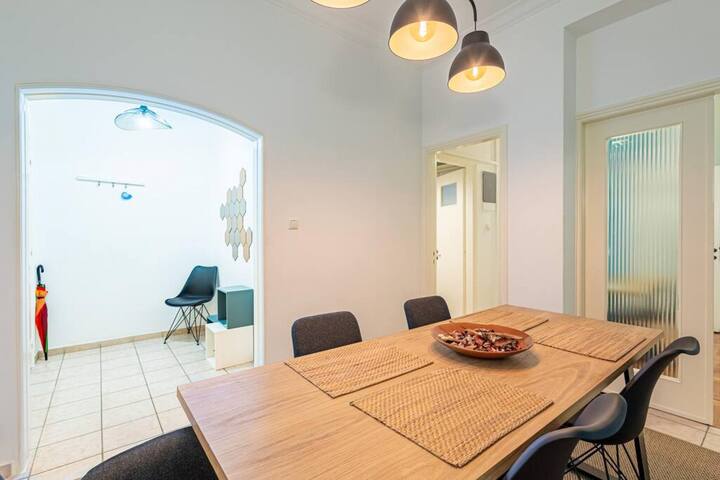 Acropolis Stylish 2BR Apartment – Center of Athens gallery image 5