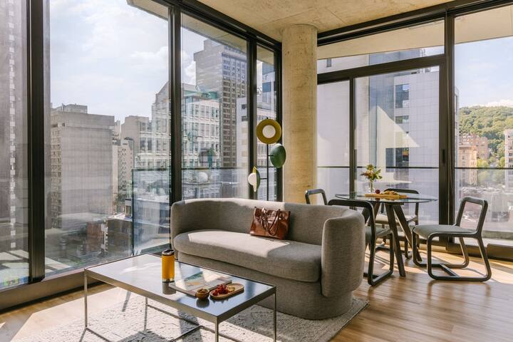 Sonder Maisonneuve | Stellar 2BR Apt w/ Balcony