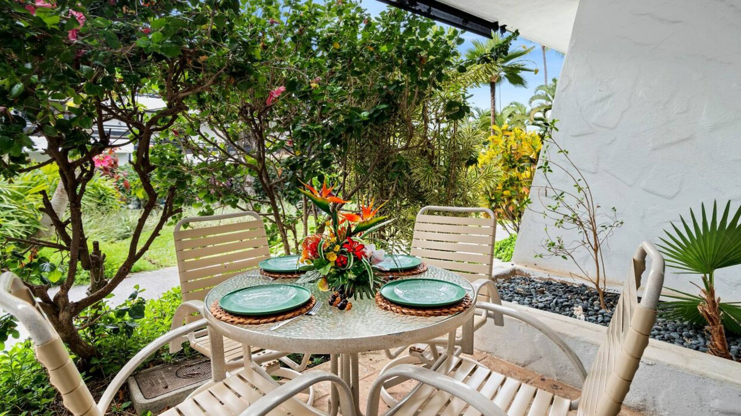 Condo in Kailua-Kona · ★4.57 · 1 bedroom · 2 beds · 1 bath - Image 3