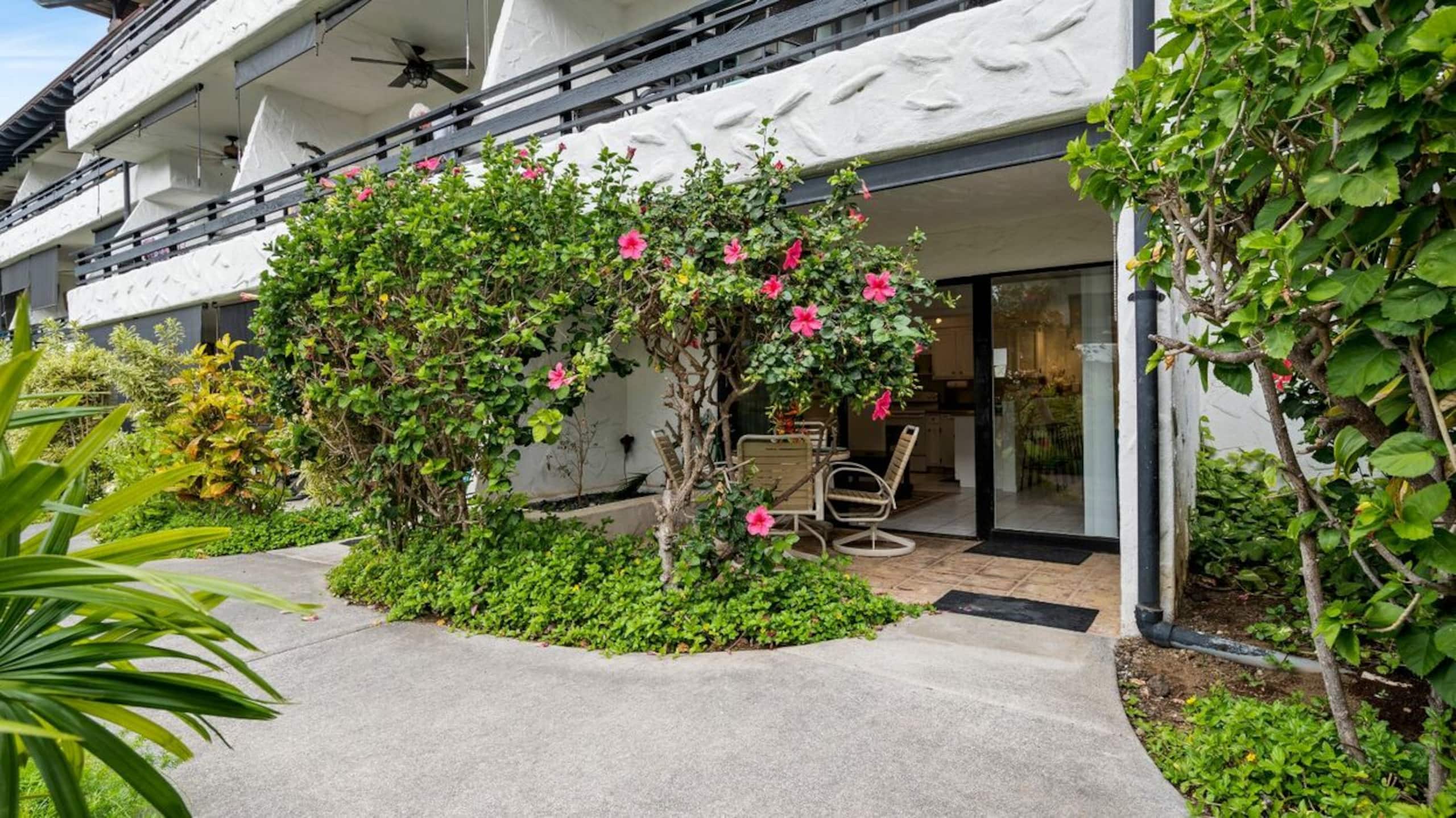 Condo in Kailua-Kona · ★4.57 · 1 bedroom · 2 beds · 1 bath - Image 15