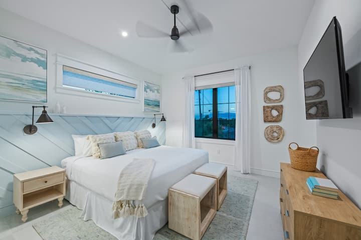 Sypialnia 4 - łóżko typu King, TV, En Suite Bath, Peaking Gulf Views