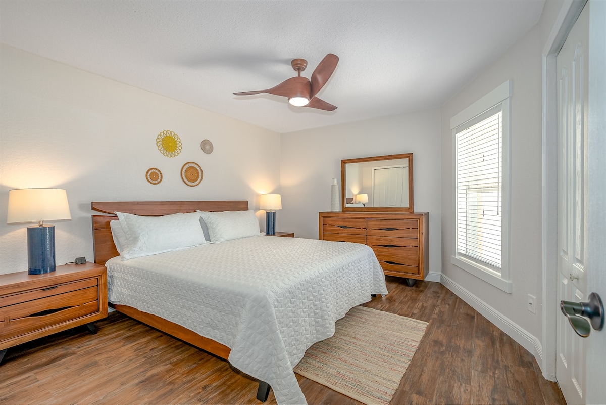 ห้องนอนที่ 2 พร้อมเตียงคิงไซส์