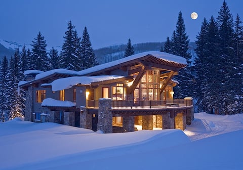 Solitude Ski In Ski Out Chalet with Hot Tub