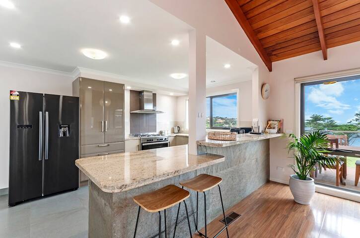 Hopkins View Holiday Home gallery image 4