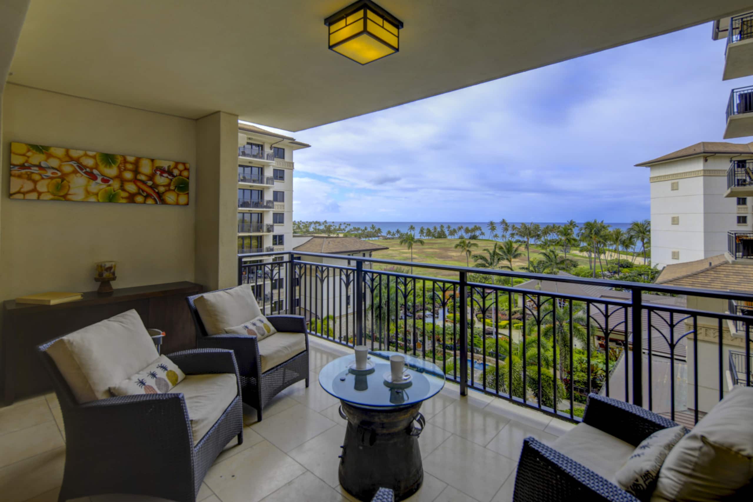 Condo in Kapolei · ★4.84 · 2 bedrooms · 3 beds · 2 private baths - Image 3