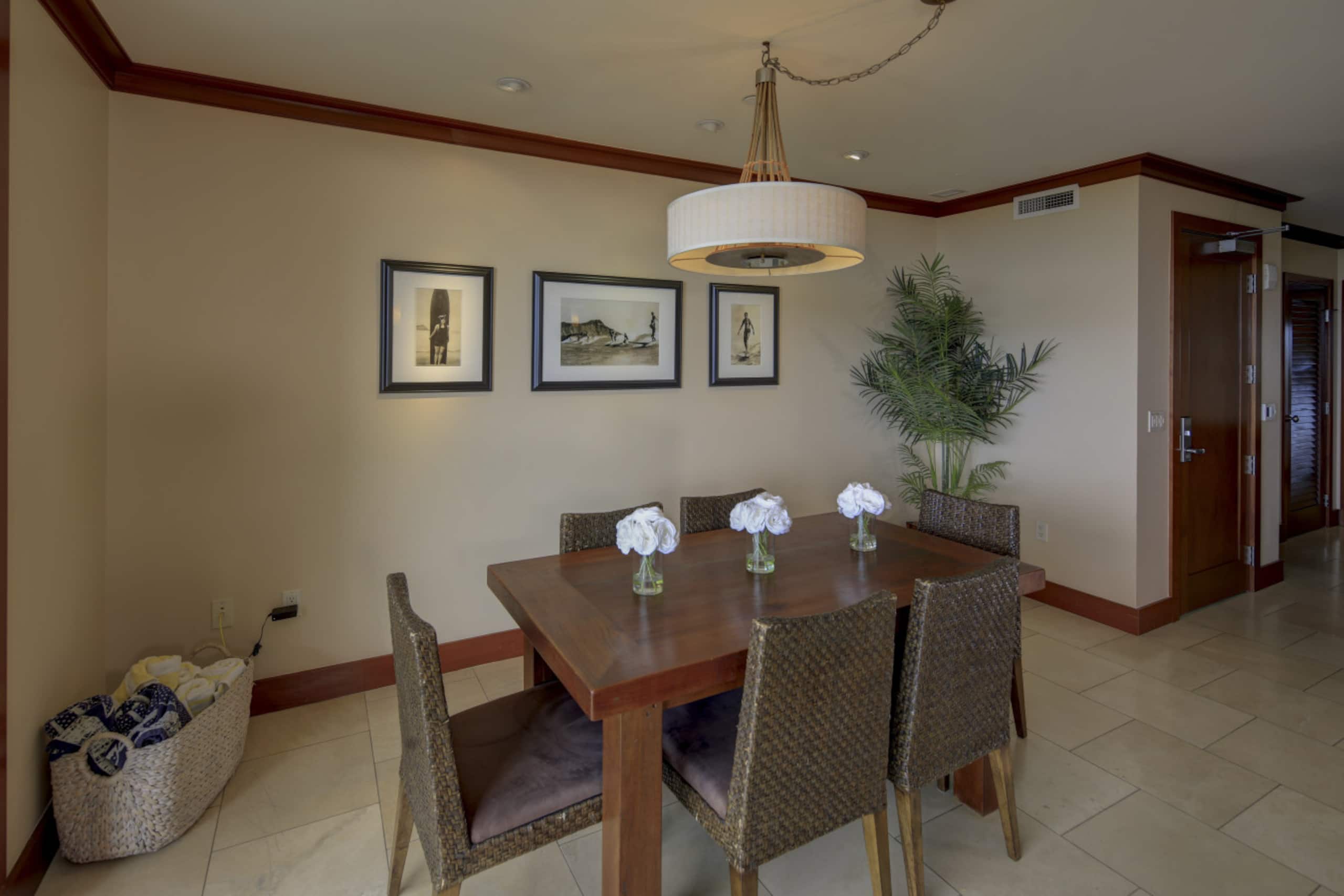 Condo in Kapolei · ★4.84 · 2 bedrooms · 3 beds · 2 private baths - Image 11