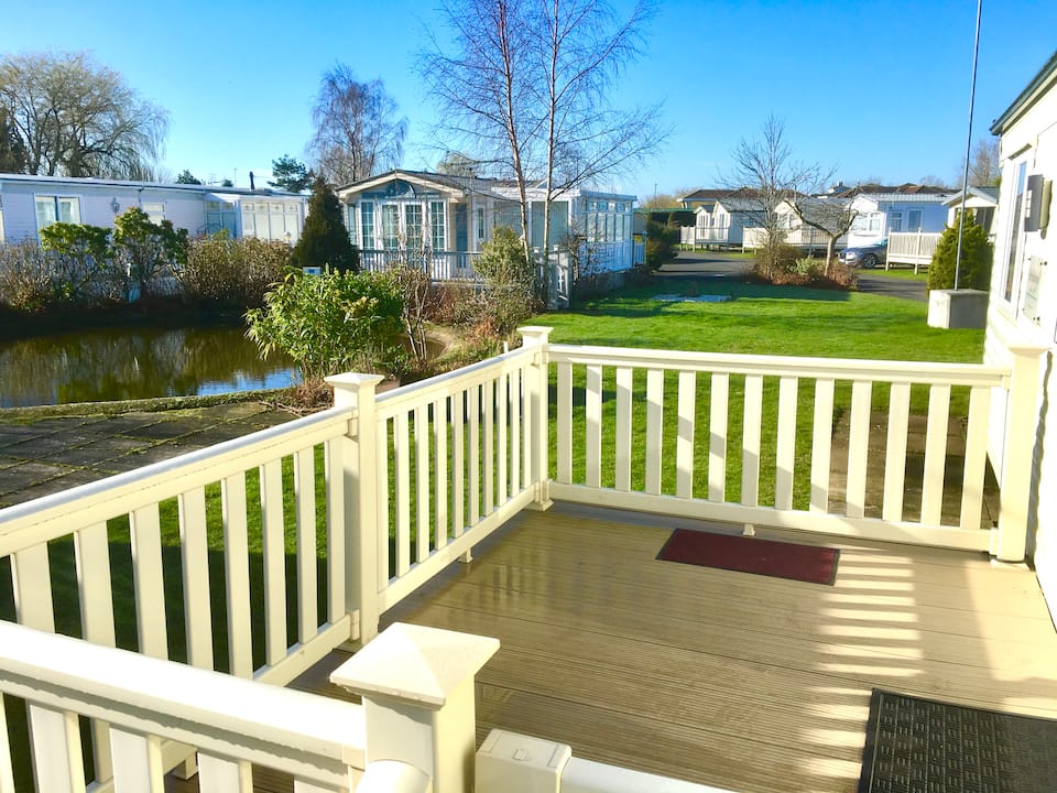 Beautiful 3 bed caravan SouthviewPark Skegness — photo 1
