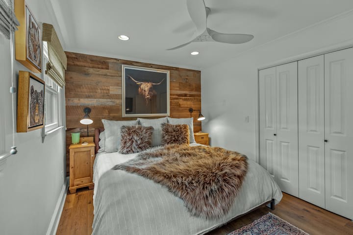 King Guest Room