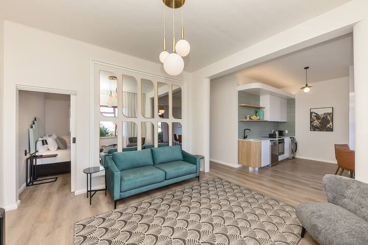 On the Beach in Camps Bay – fully equipped 2 bedro gallery image 3