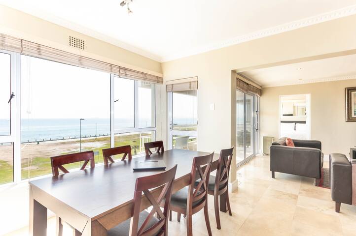 Third floor sea facing 2 bedroom apartment with ba gallery image 5