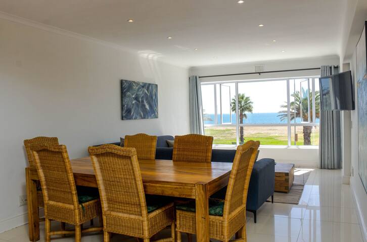 First floor apartment with beautiful sea view gallery image 2