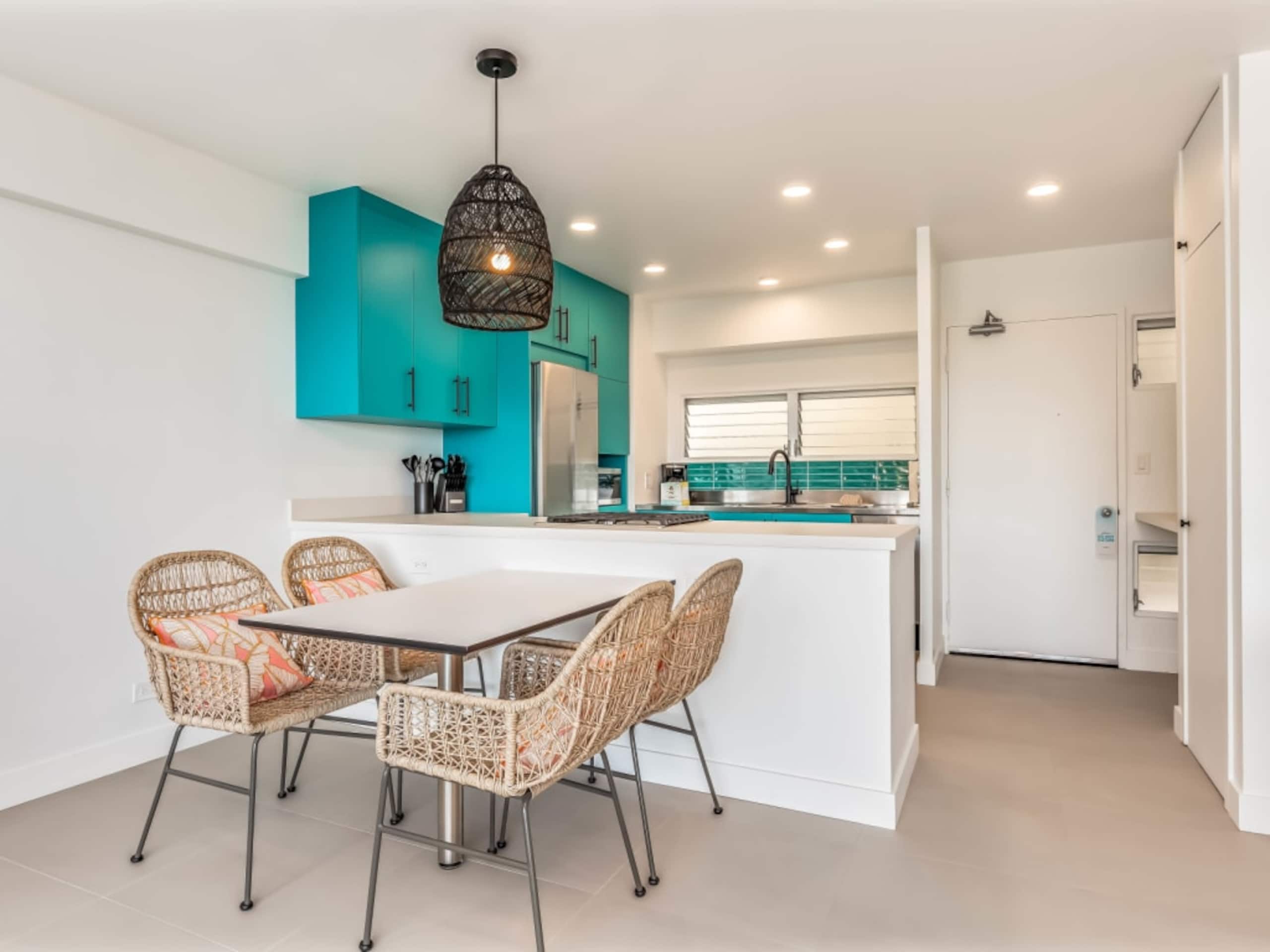 Condo in Honolulu · ★4.43 · 1 bedroom · 1 bed · 1 private bath - Image 17