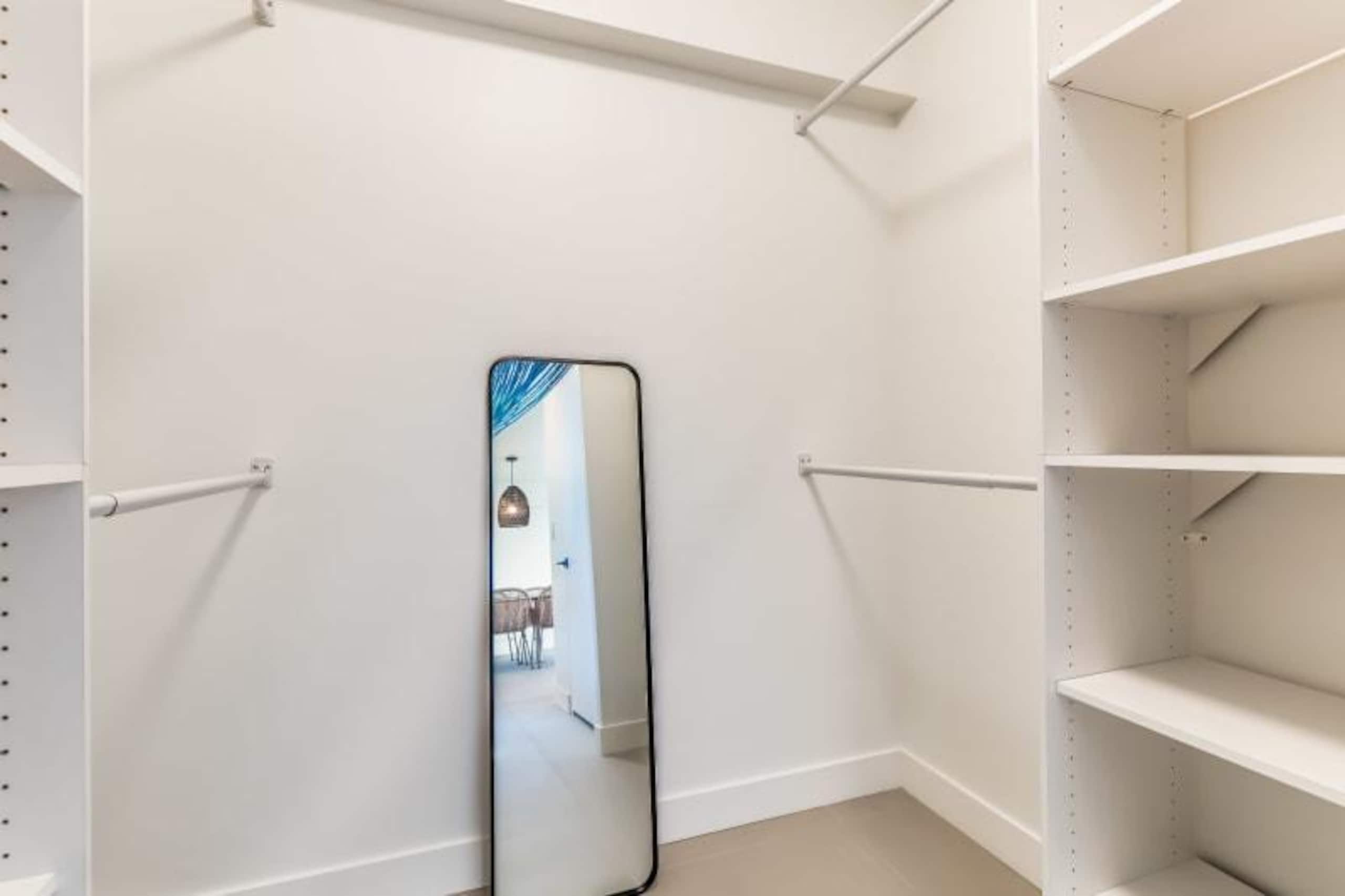 Condo in Honolulu · ★4.43 · 1 bedroom · 1 bed · 1 private bath - Image 33