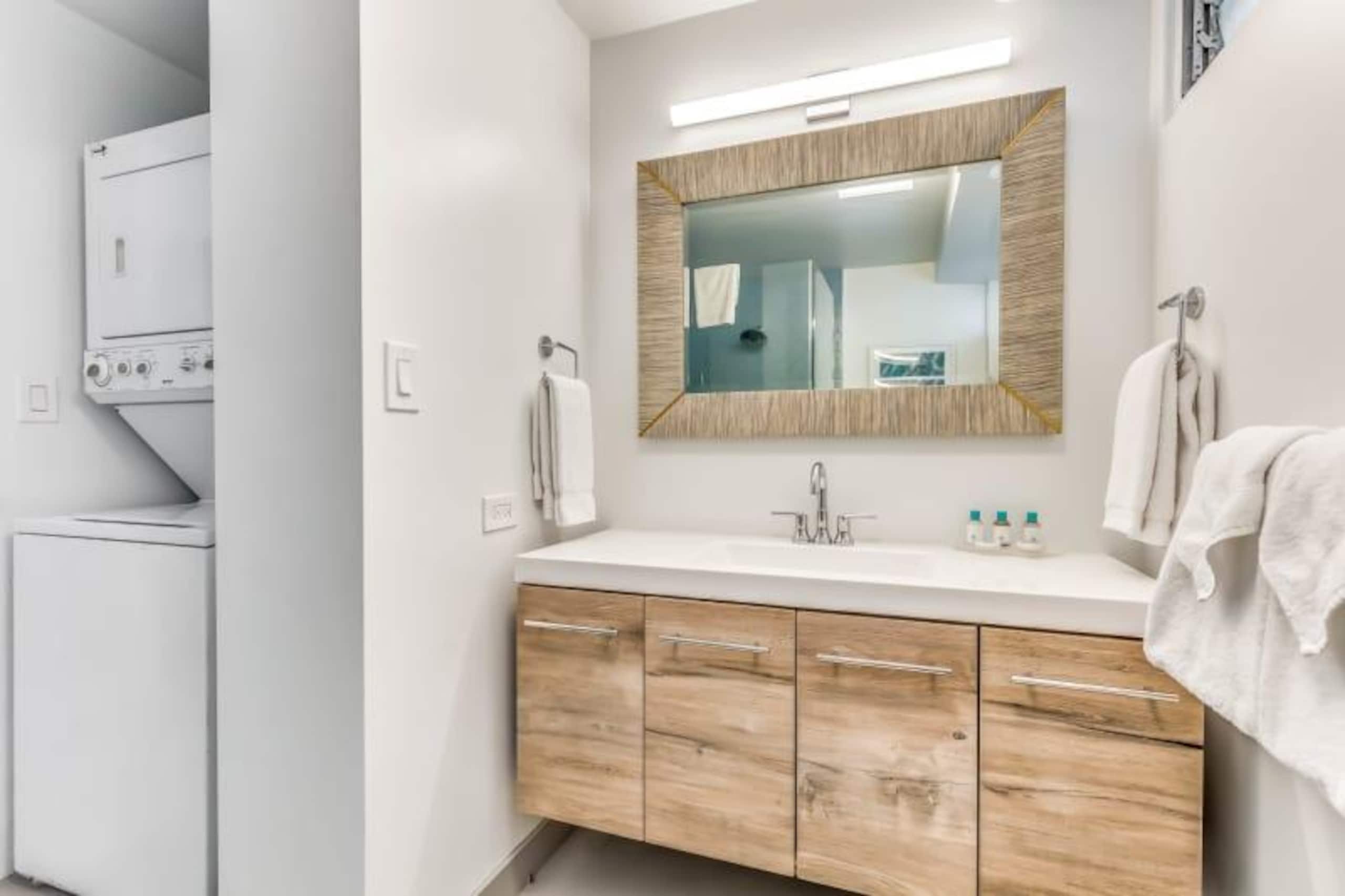 Condo in Honolulu · ★4.43 · 1 bedroom · 1 bed · 1 private bath - Image 32