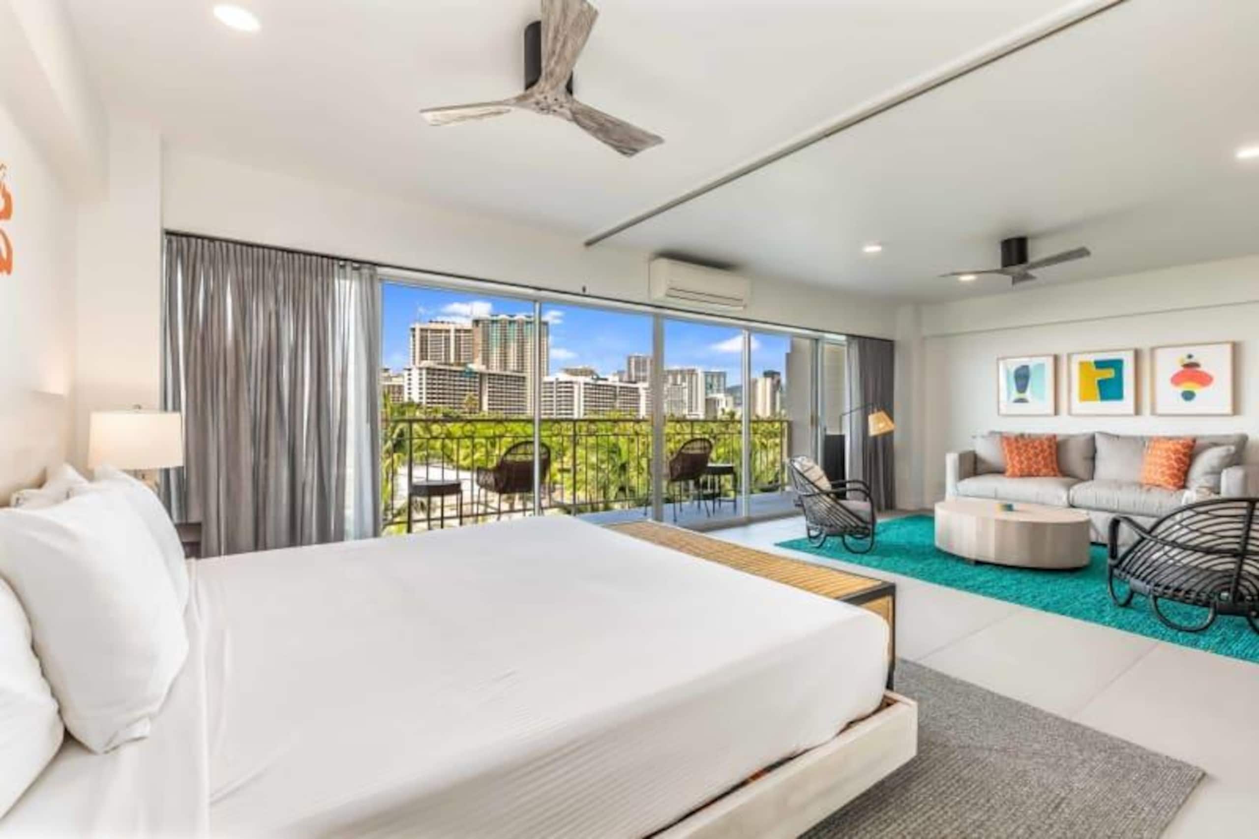 Condo in Honolulu · ★4.43 · 1 bedroom · 1 bed · 1 private bath - Image 19
