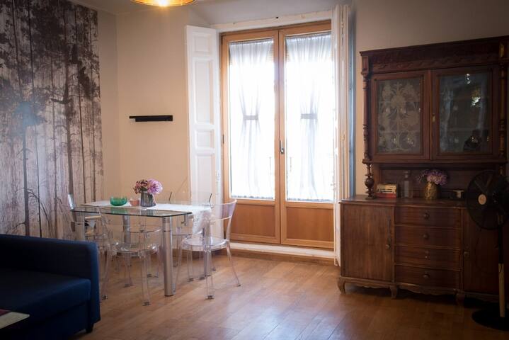 Disfruta, en la misma Plaza Mayor bonito y amplio gallery image 3