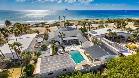 Ocean Front! 8BR Villa with Pool Near Malmok Beach