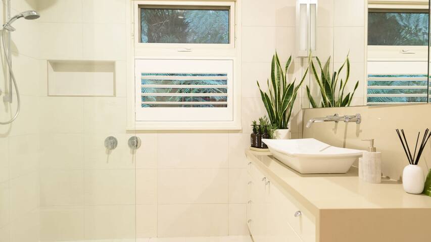 The Slate House gallery image 4