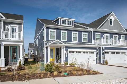Bayside * 5BR Luxury Home