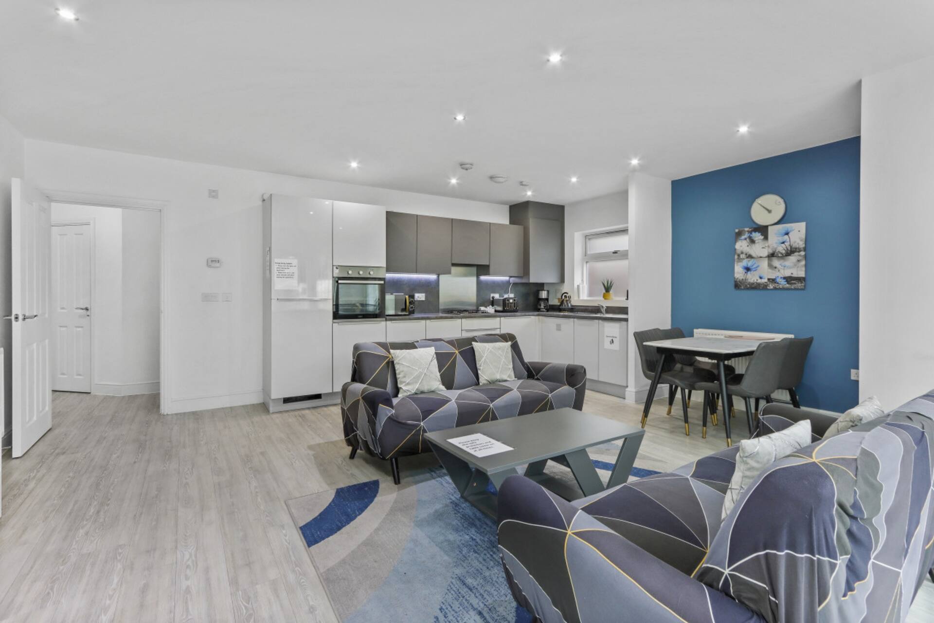 Luxury 2Bedroom - 2Bath - Prime location - Patio — photo 5