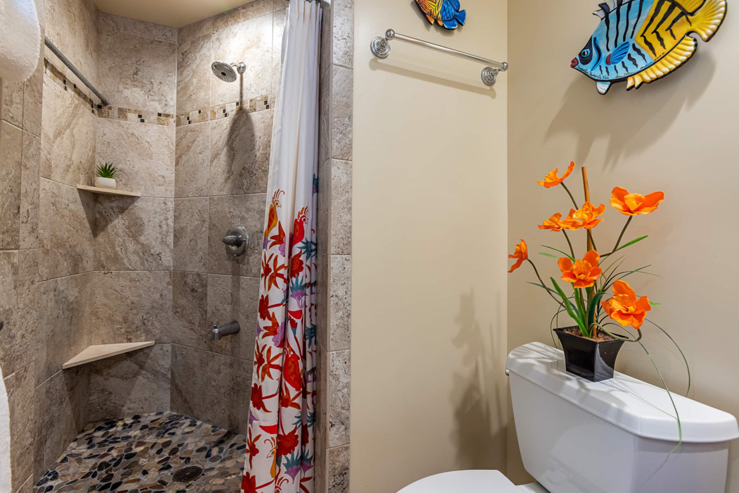Condo in Kihei · ★5.0 · 2 bedrooms · 3 beds · 2 baths - Image 37