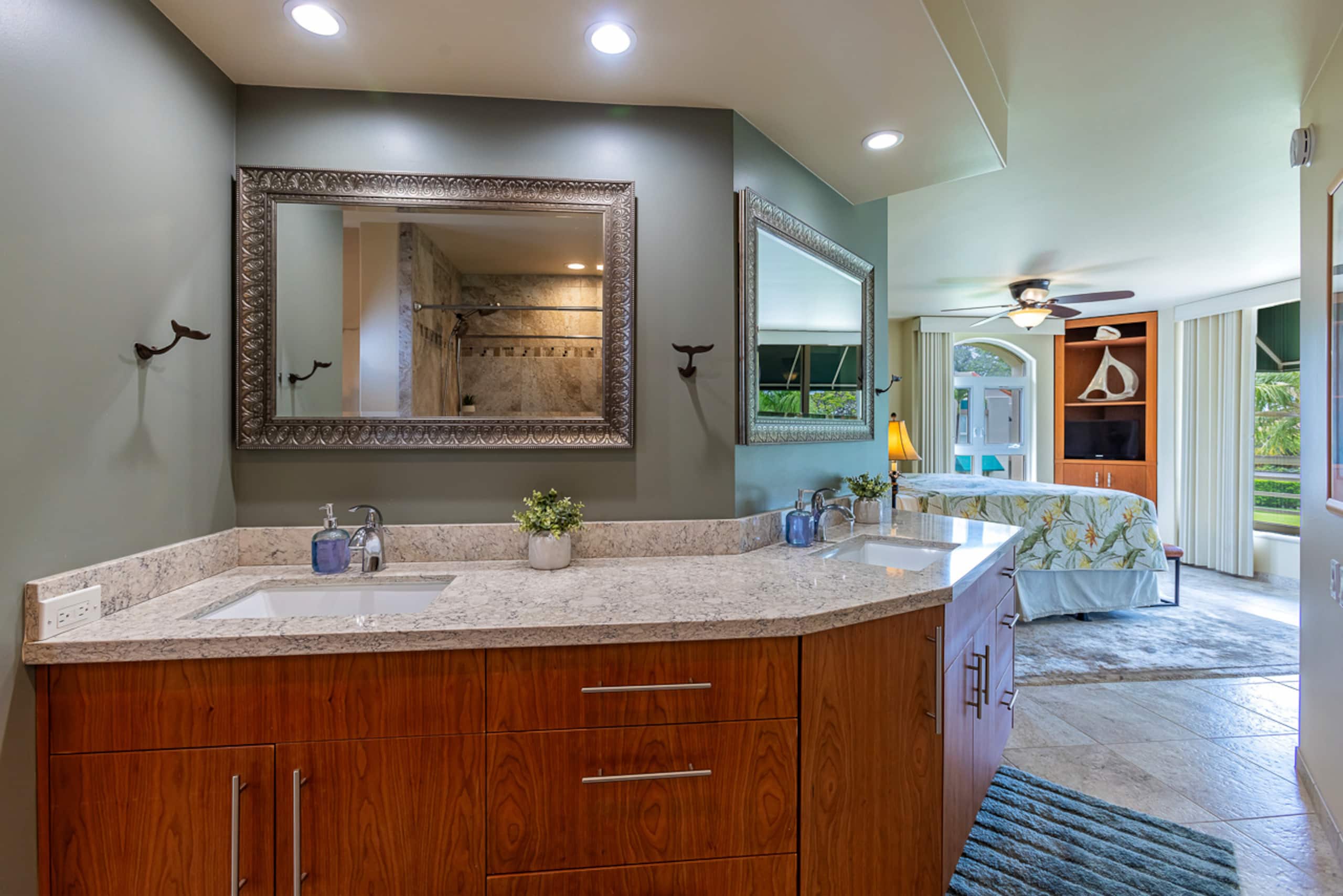 Condo in Kihei · ★5.0 · 2 bedrooms · 3 beds · 2 baths - Image 32