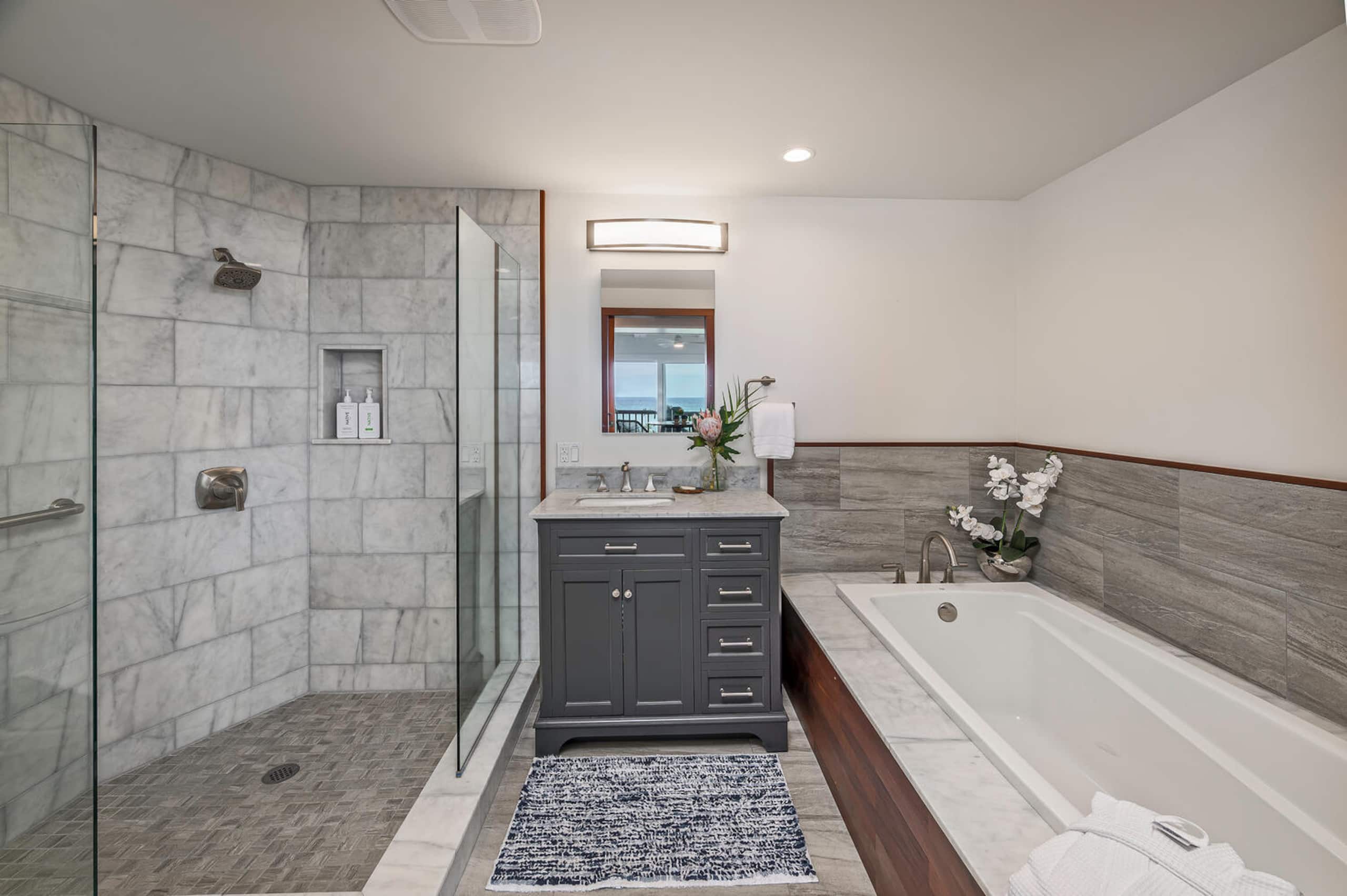Home in Kailua · ★5.0 · 3 bedrooms · 4 beds · 4 shared baths - Image 29