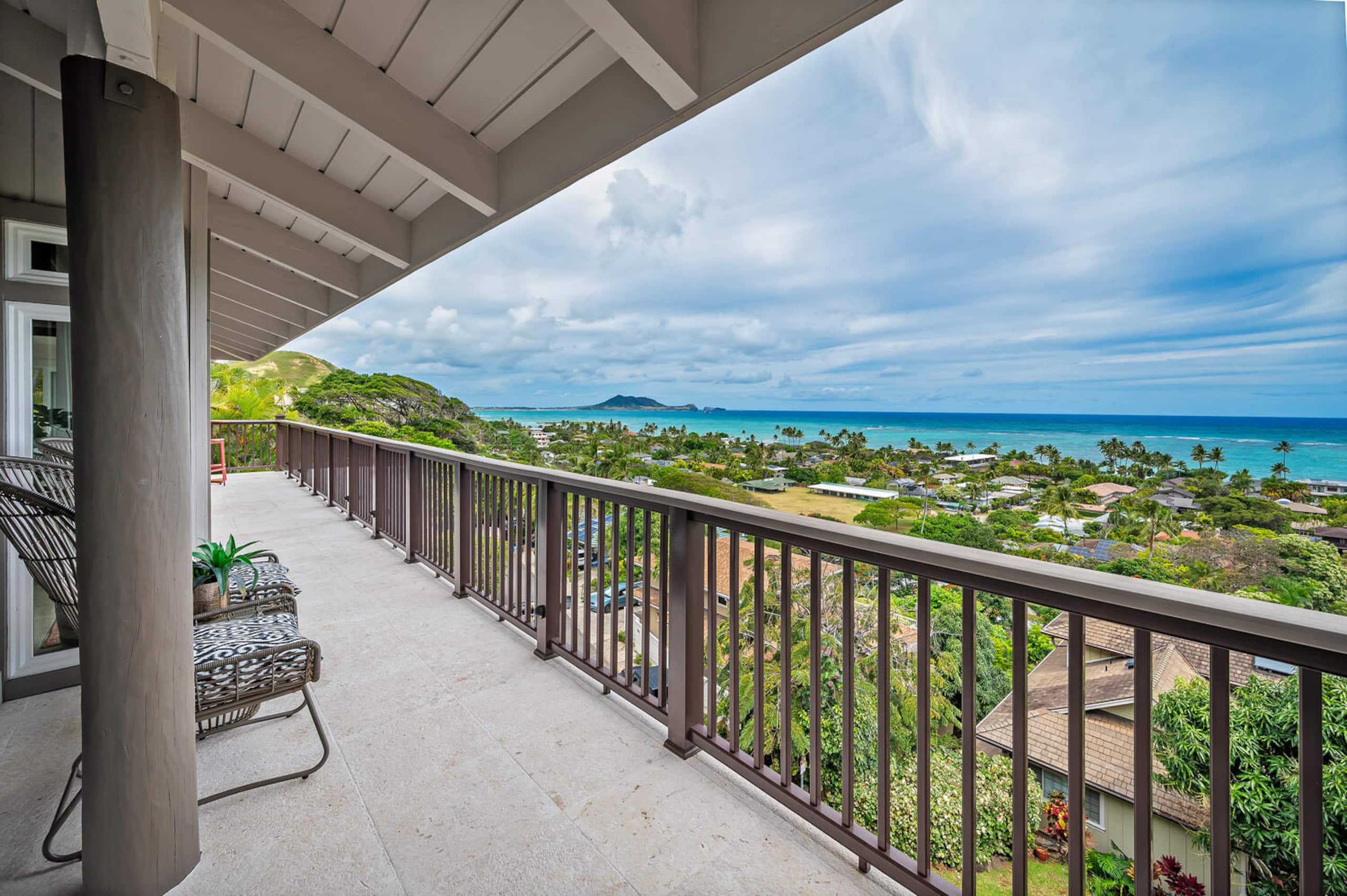 Home in Kailua · ★5.0 · 3 bedrooms · 4 beds · 4 shared baths - Image 33