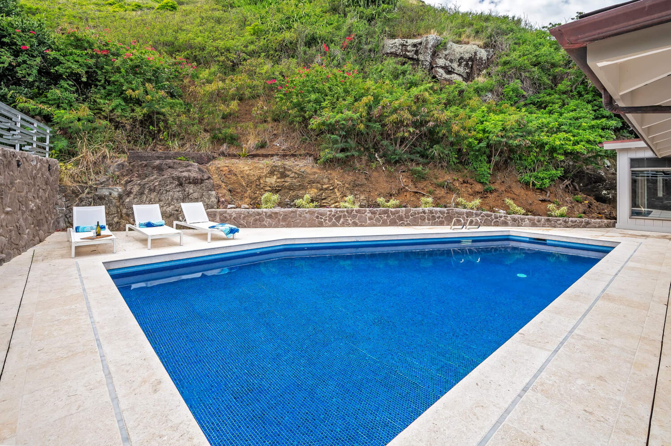 Home in Kailua · ★5.0 · 3 bedrooms · 4 beds · 4 shared baths - Image 40