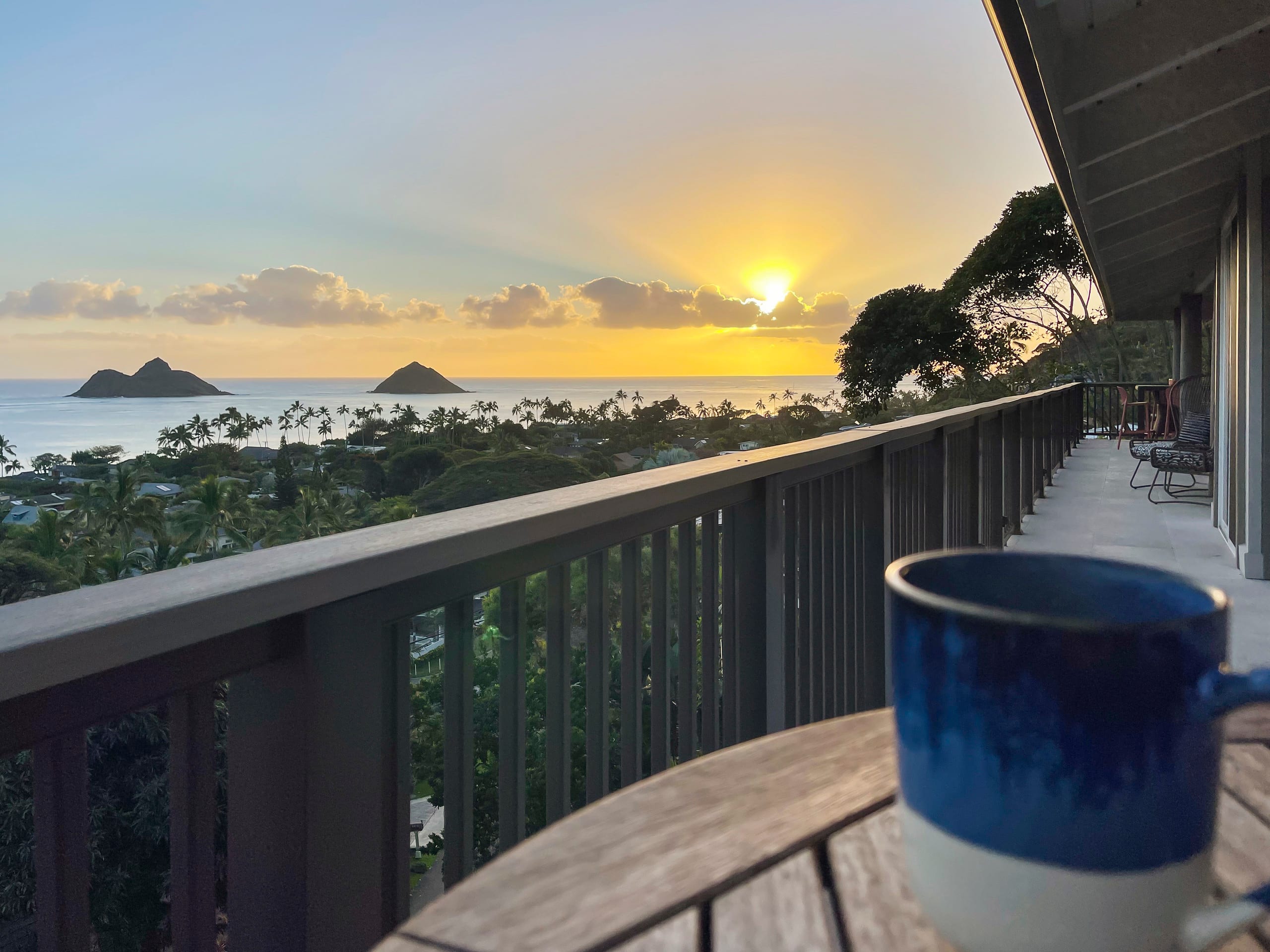 Home in Kailua · ★5.0 · 3 bedrooms · 4 beds · 4 shared baths - Image 20