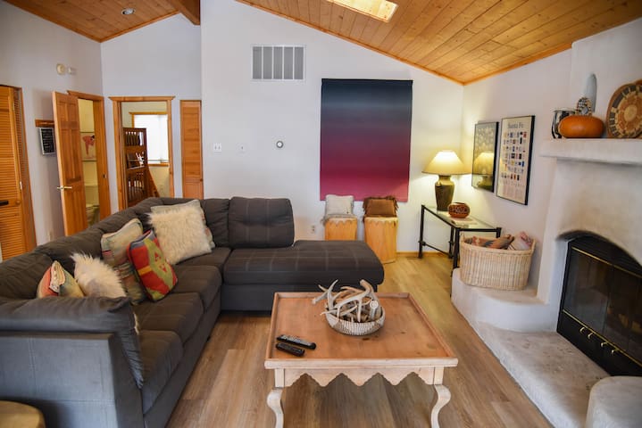 Mountain Peak Properties managed Airbnb listing 2