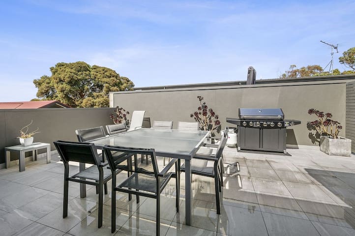 Anderson Central Townhouse – Torquay