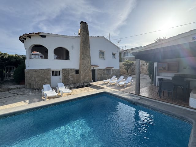 Villa del Mar managed Airbnb listing 2