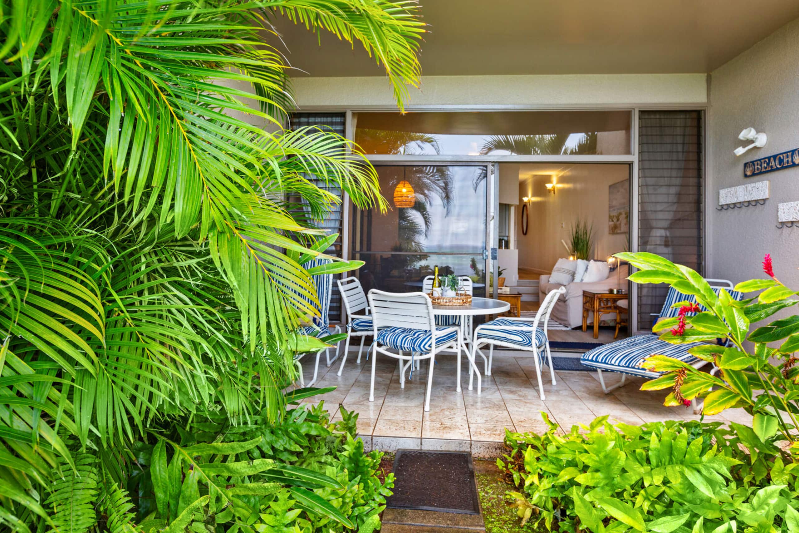 Condo in Lahaina · ★4.71 · 1 bedroom · 2 beds · 1 private bath - Image 18