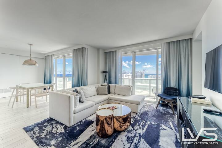 LVS W Resort #1509- DirectOceanView FTL Beachfront gallery image 3