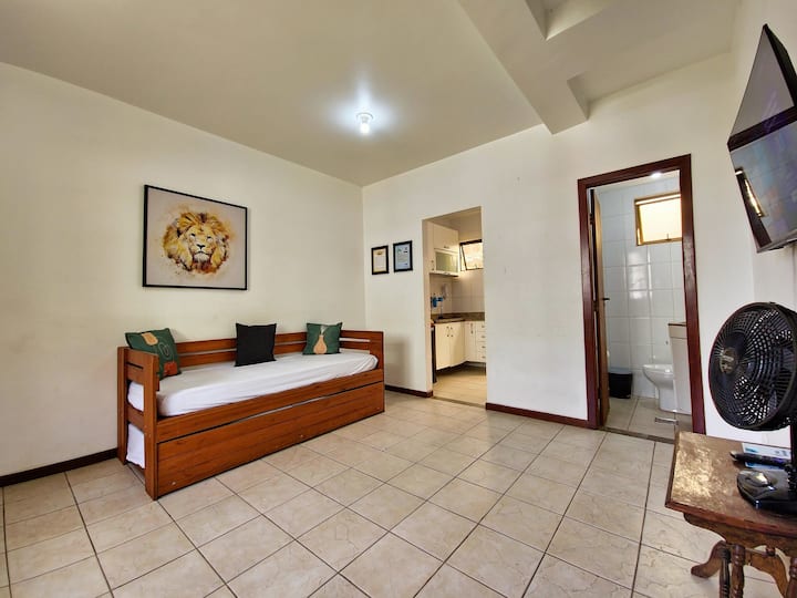 Comfortable And Complete House In Santa Monica - Belo Horizonte