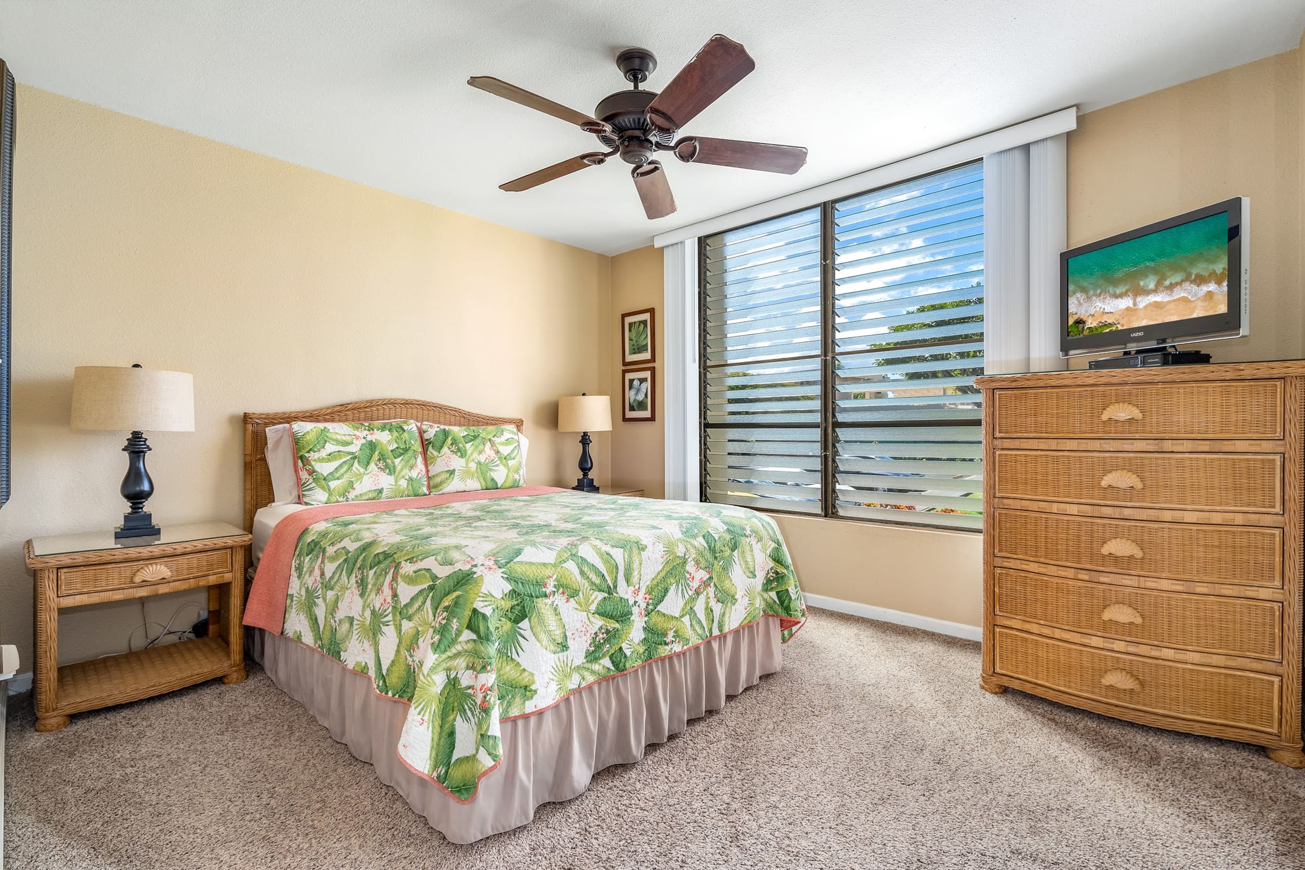 Condo in Kihei · ★4.29 · 2 bedrooms · 4 beds · 2 baths - Image 18