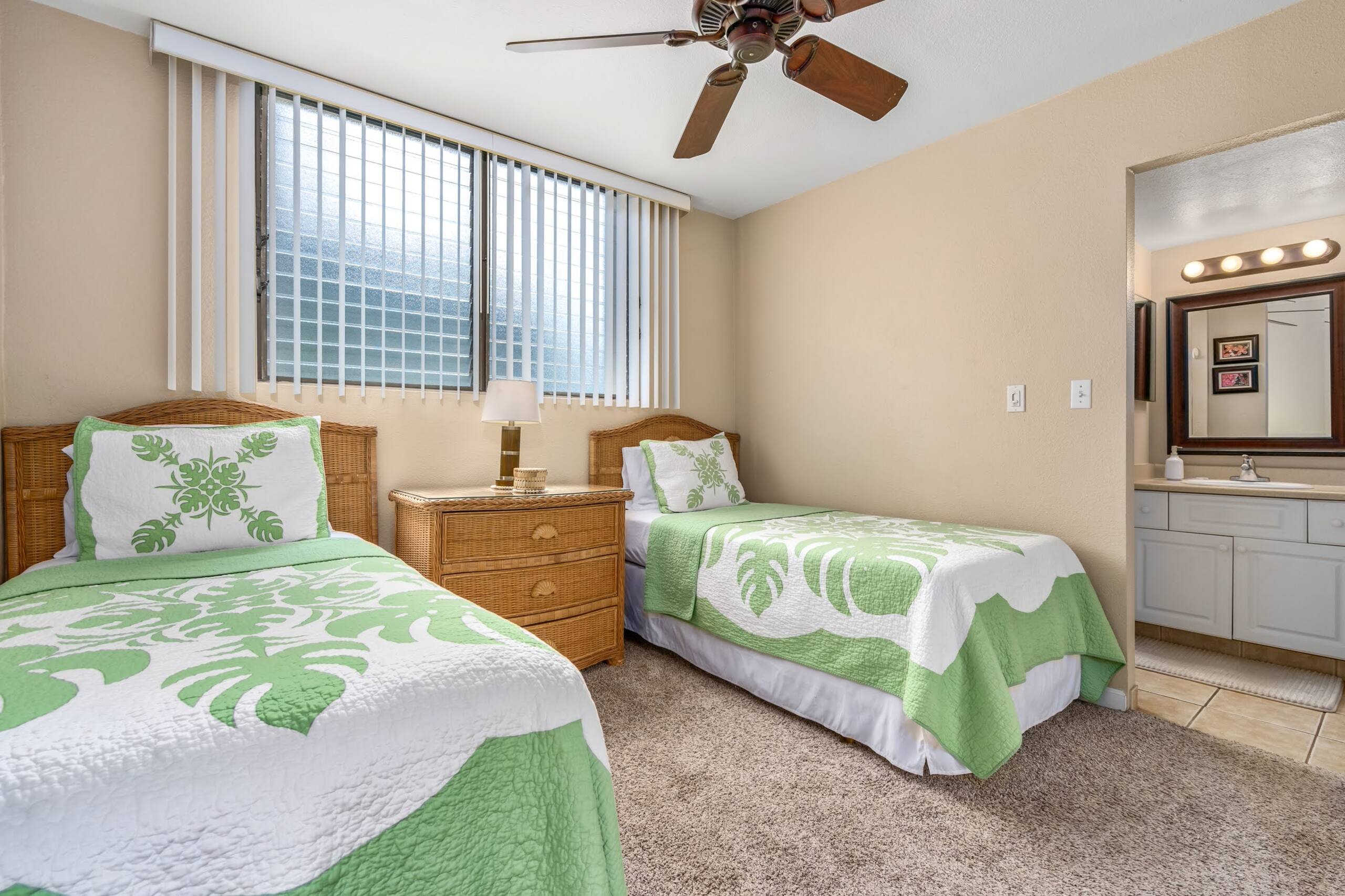Condo in Kihei · ★4.29 · 2 bedrooms · 4 beds · 2 baths - Image 26