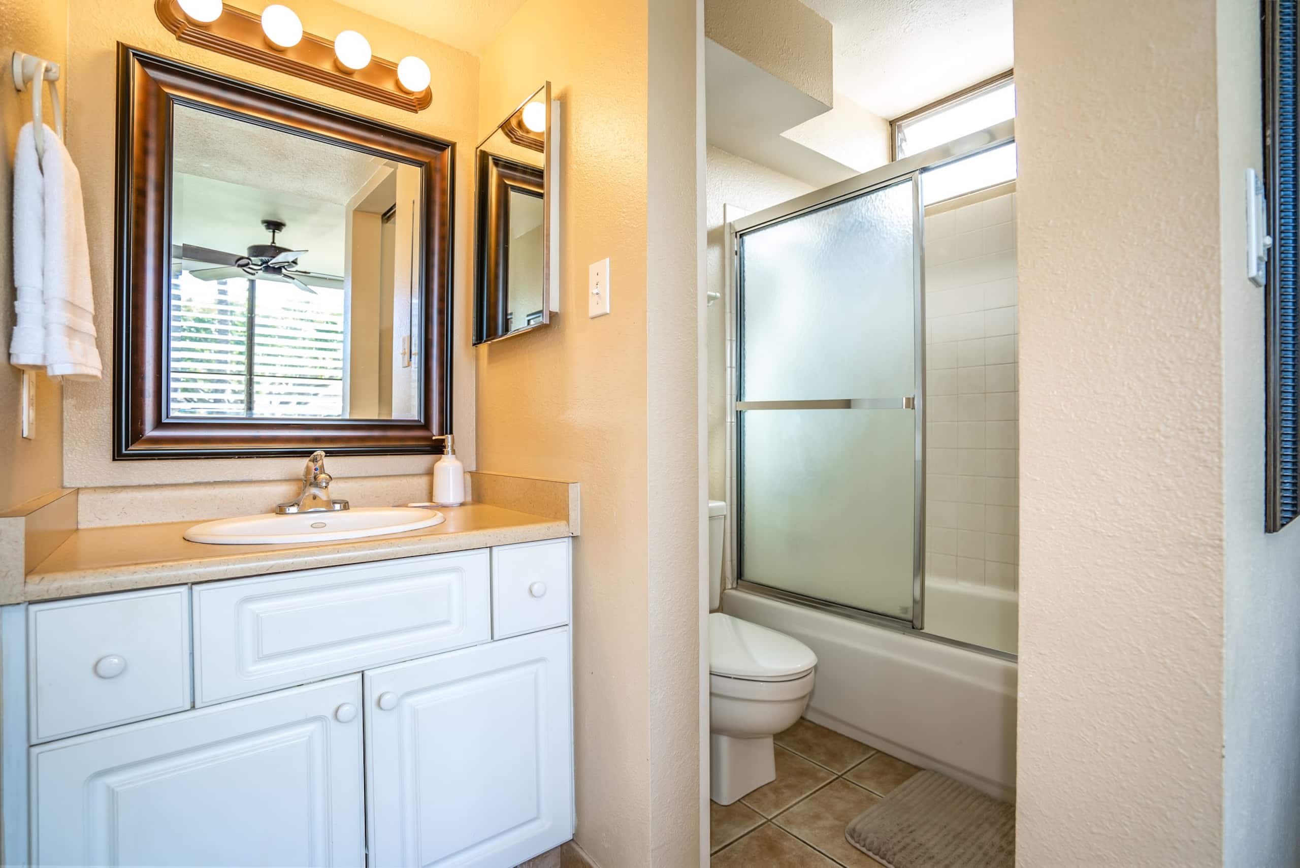 Condo in Kihei · ★4.29 · 2 bedrooms · 4 beds · 2 baths - Image 21