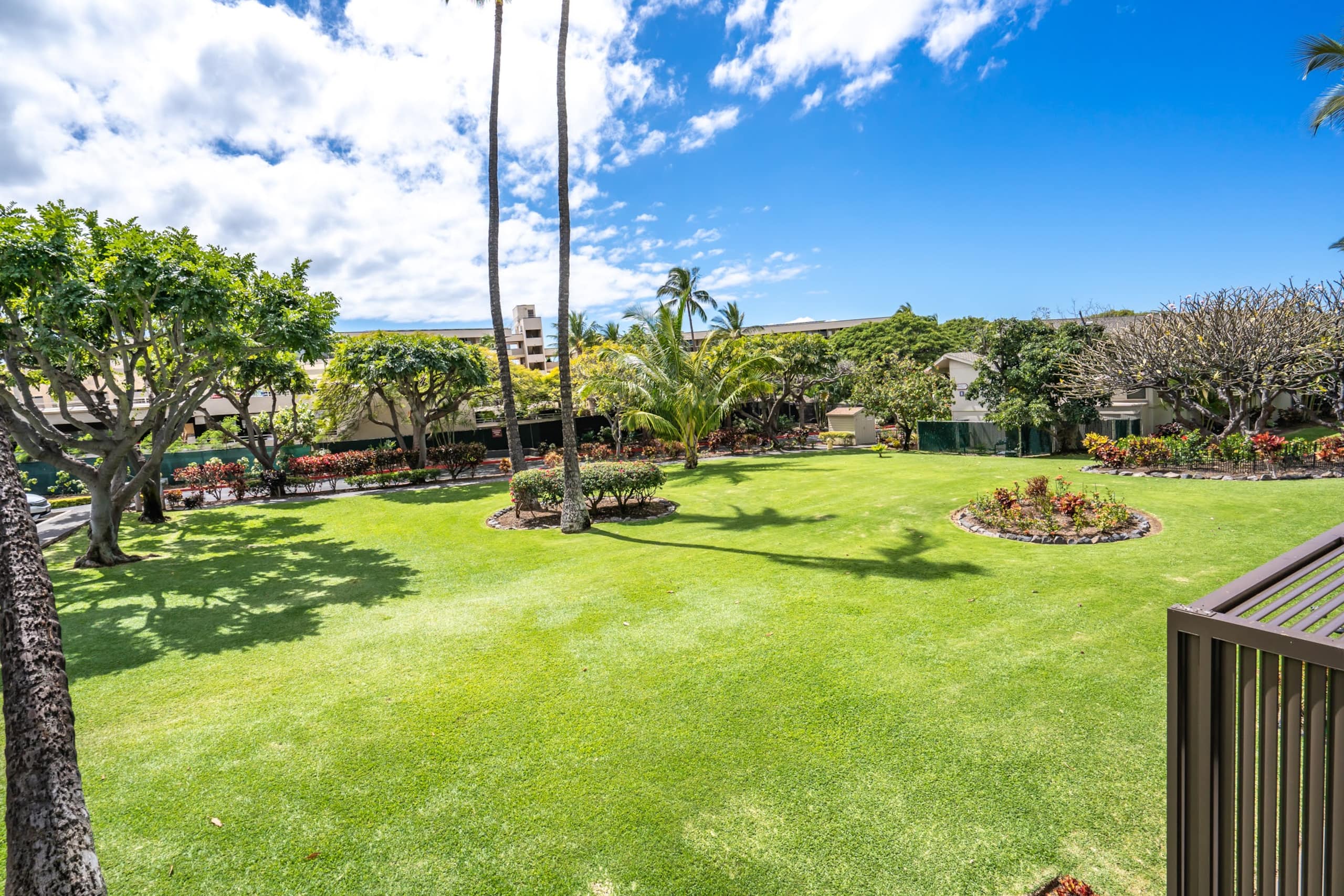Condo in Kihei · ★4.29 · 2 bedrooms · 4 beds · 2 baths - Image 4
